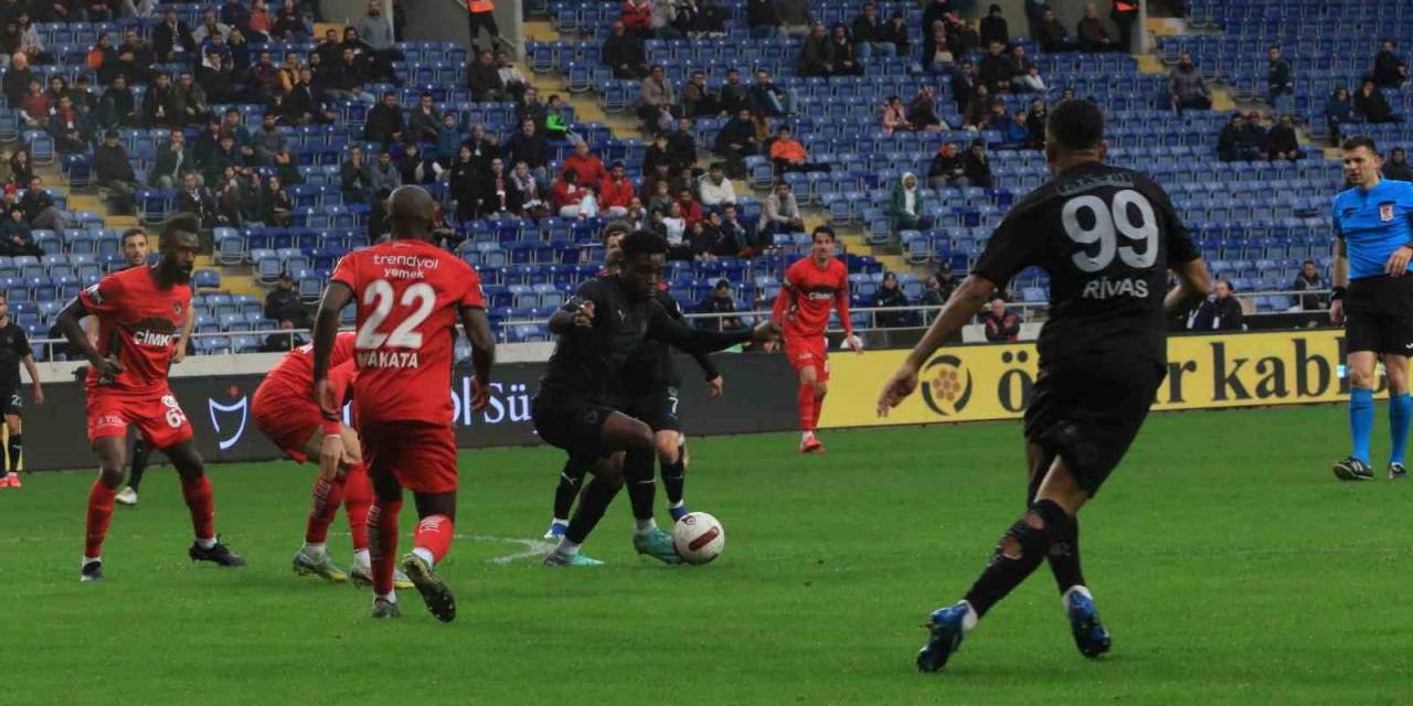 Trendyol Süper Lig: Hatayspor: 0 - Gaziantep Fk: 0 (İlk Yarı)