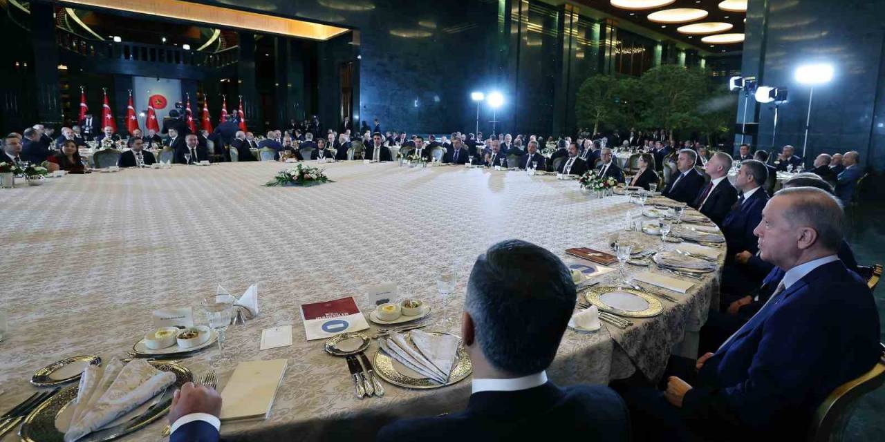 Cumhurbaşkanı Erdoğan’dan Yerel Seçim Mesajı: "Sandığa Gölge Düşürülmesine İzin Vermeyeceğiz"