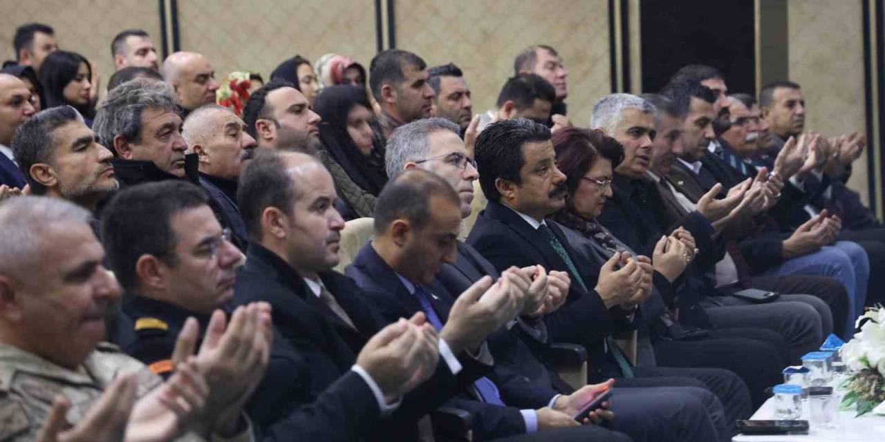 Depremde Hayatını Kaybeden Gazeteciler Unutulmadı