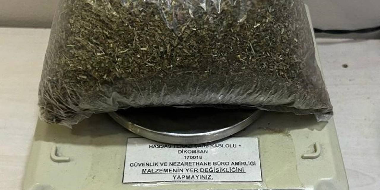 Şüphe Üzerine Durdurulan Şahıslardan Uyuşturucu Çıktı