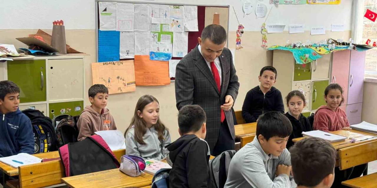 Kaymakam Bilici Şükrü Mola İlkokulu Öğrencileri İle Bir Araya Geldi