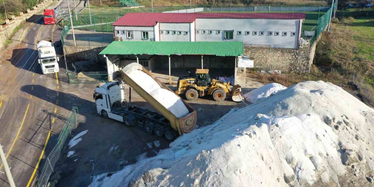 Başiskele’de Kar Yağışına Hazır