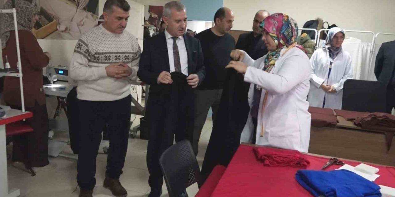 Hazır Giyim Kursunda Üretilen Kıyafetler Filistin’e Gönderilecek