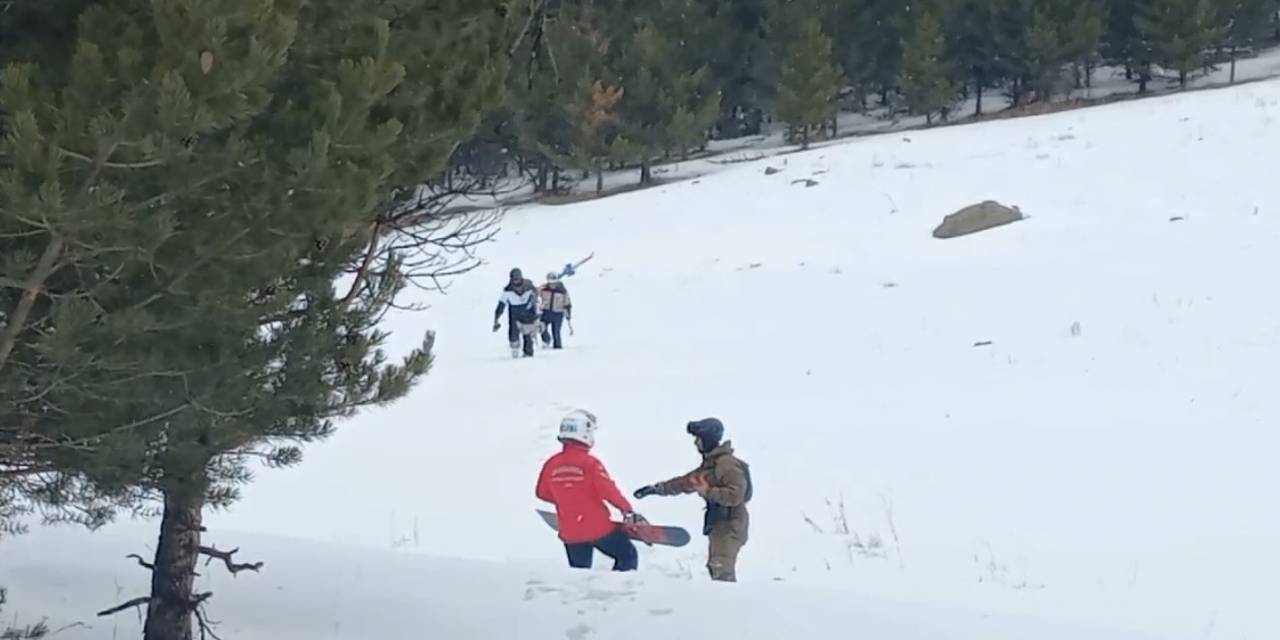 Sarıkamış’ta Kaybolan İranlı Kayakçıları Jak Buldu