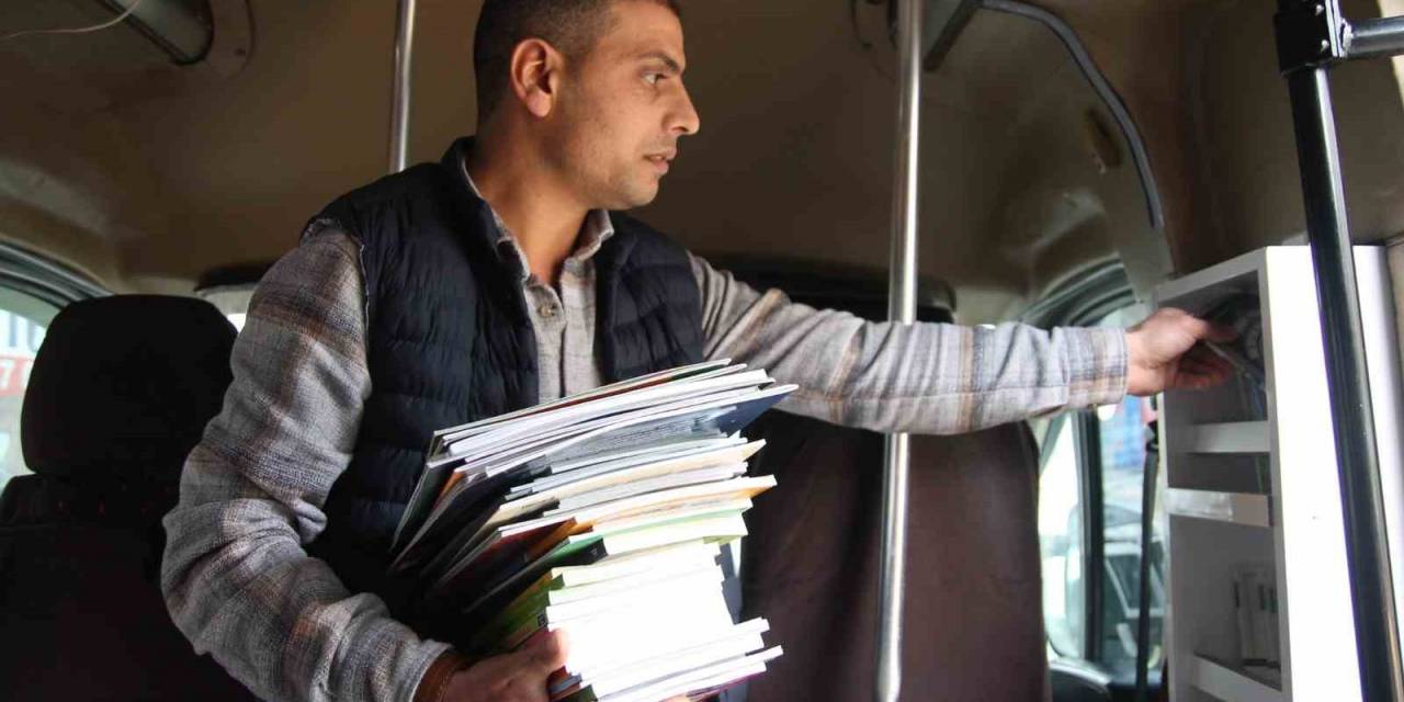 Kütüphaneli Minibüse Kitap Desteği