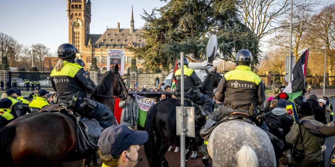 Güney Afrika Cumhuriyeti’nin İsrail’e Karşı Açtığı Soykırım Davası Lahey’de Başladı