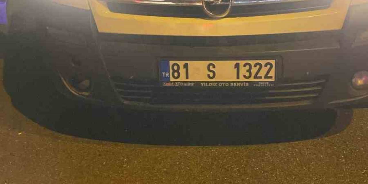 Durdurulan Minibüsün Plaka Ve Ruhsatı Sahte Çıktı