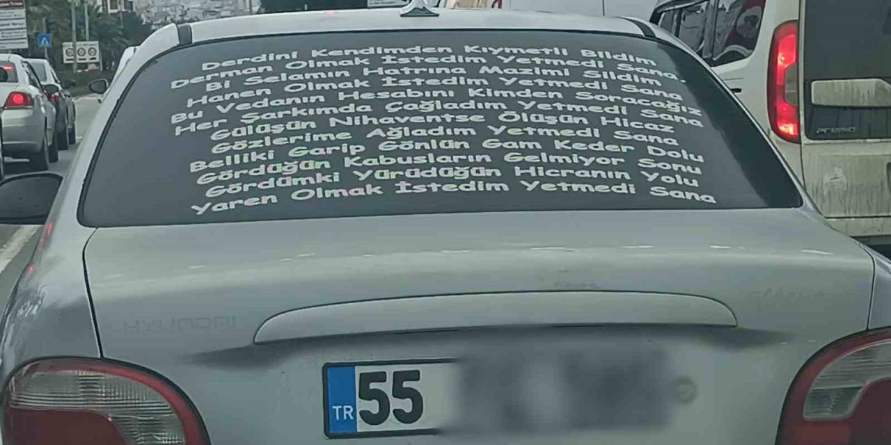 Araba Arkası İlginç Yazılar Dikkat Çekiyor