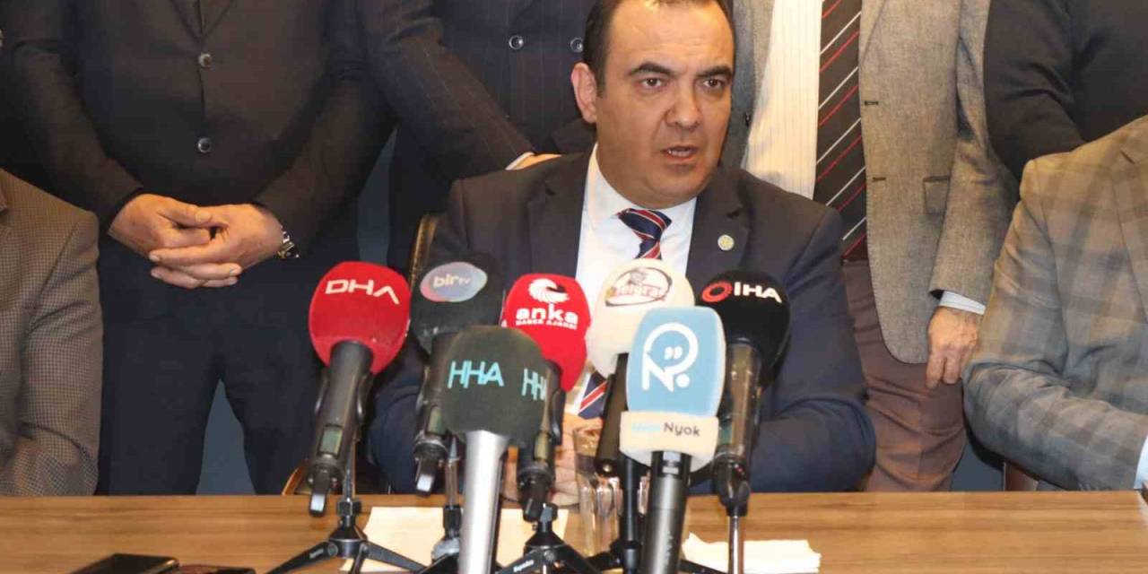 İyi Parti İzmir İl Başkanı Görevden Alındı