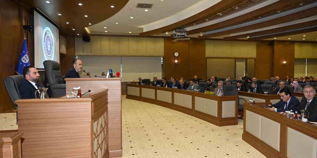 Başkan Aktaş: “Alnım Açık, Başım Dik”