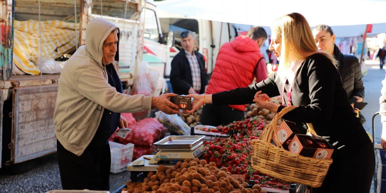 Alanya Belediyesi’nden Kandil İkramı