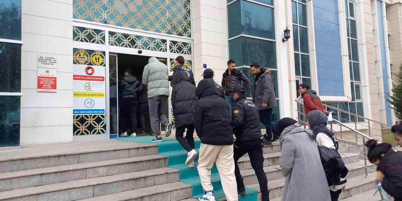 Kırşehir’de "Sibergöz-12" Operasyonunda 3 Tutuklama