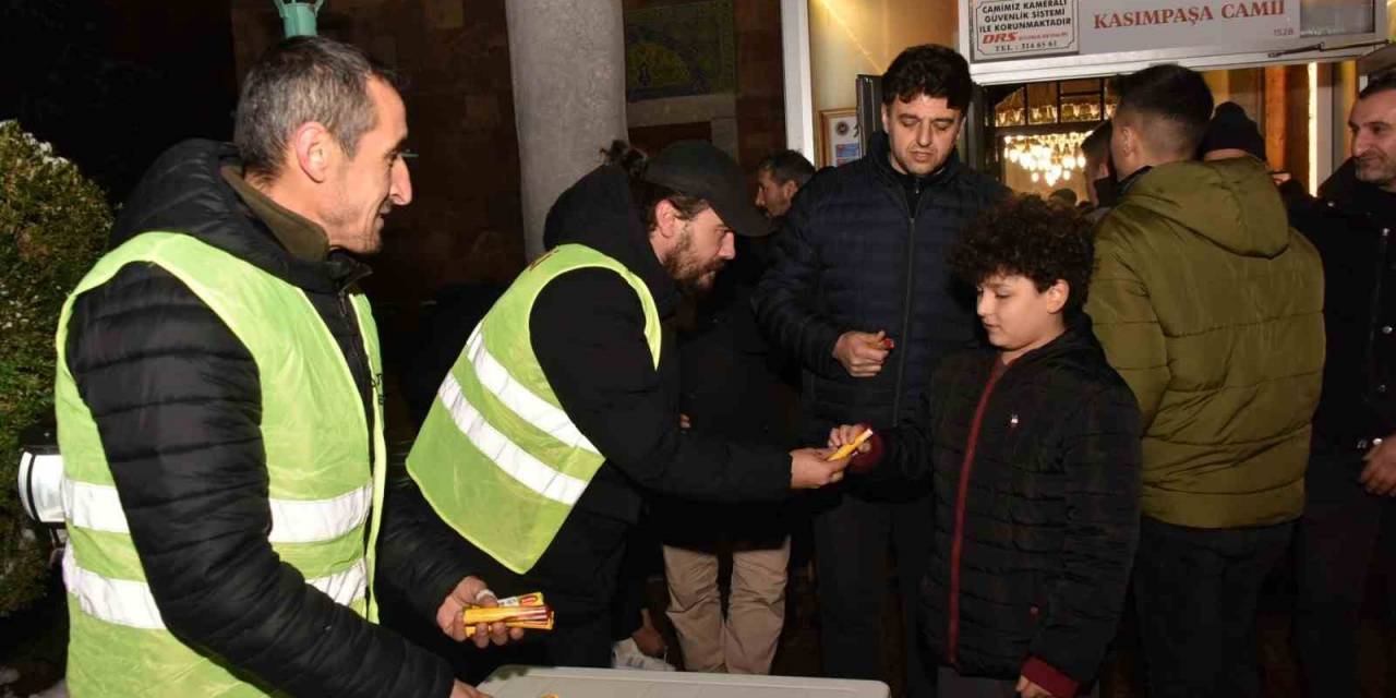 Regaip Kandili’nde Şekerler Bozüyük Belediyesi’nden