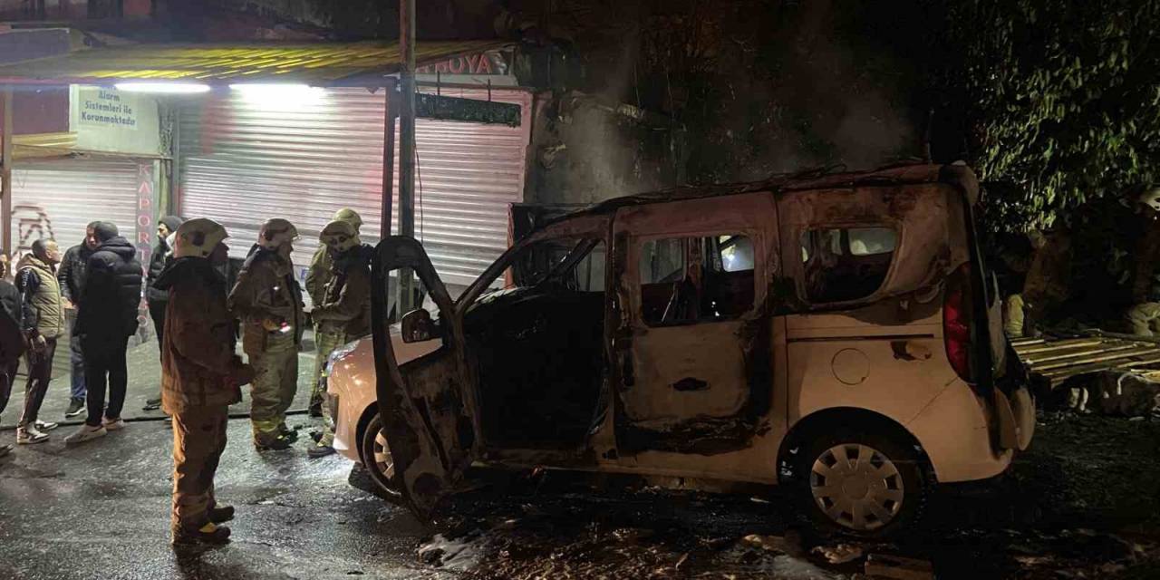 Şişli’de Bekçi Isınmak İçin Ateş Yaktı, Hafif Ticari Araç Ve Bekçi Kulübesi Küle Döndü