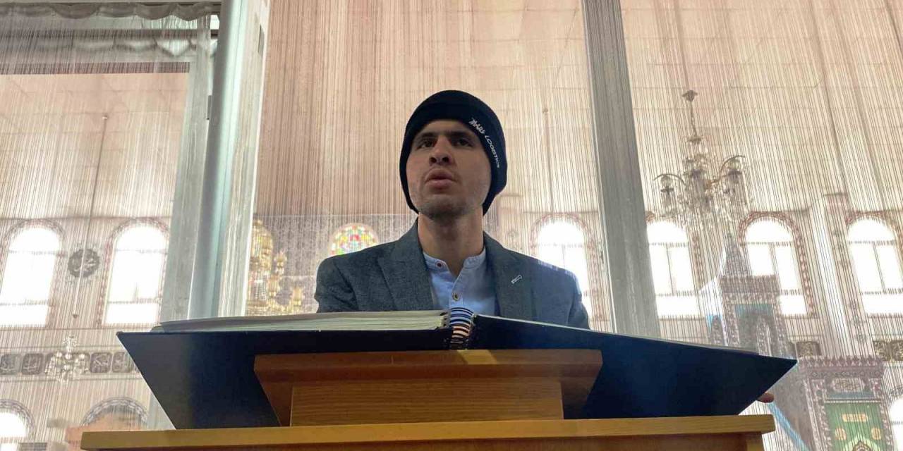 Doğuştan Görme Engelli Hafız, Müezzinlik Yapıyor