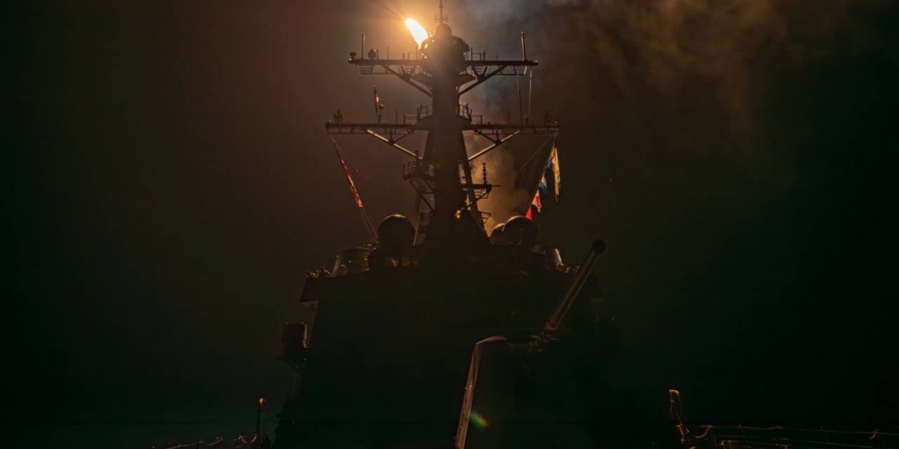 Abd Ve İngiltere, Havadan Ve Denizden Yemen’deki Husileri Vurdu