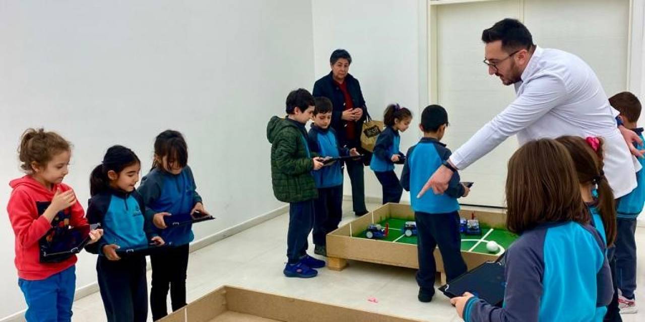 Bilim Merkezi’nde Robomaç Algoritma Etkinliği