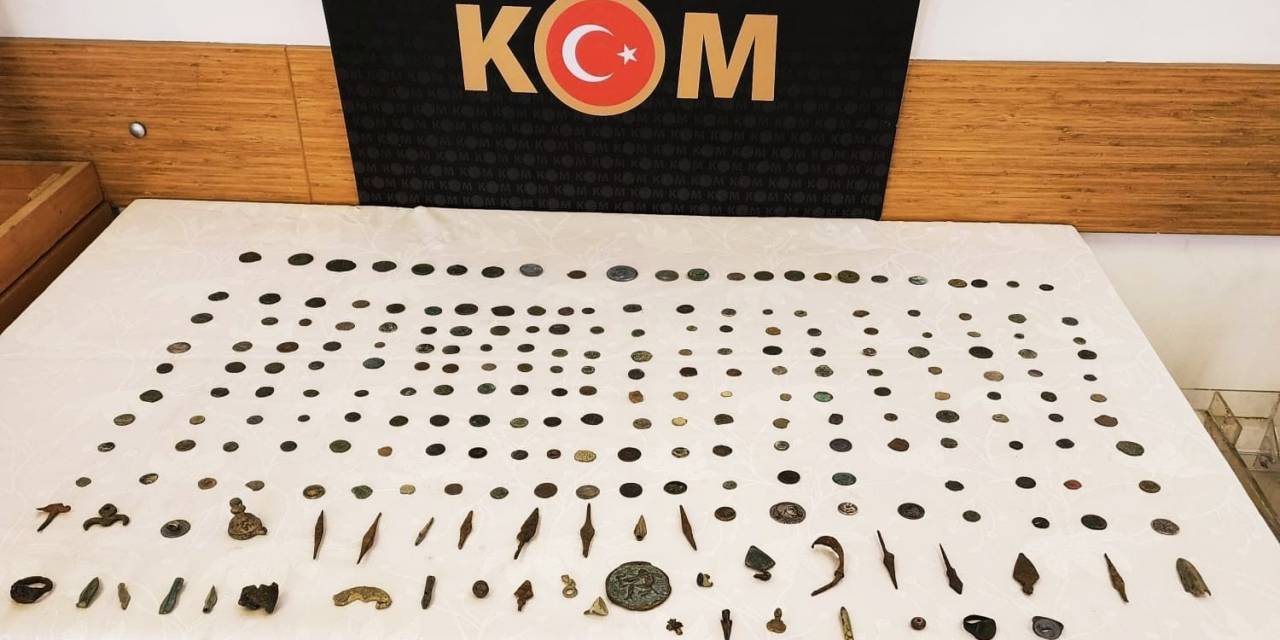 Konya’da Tarihi Eser Kaçakçılarına Operasyon: 3 Gözaltı