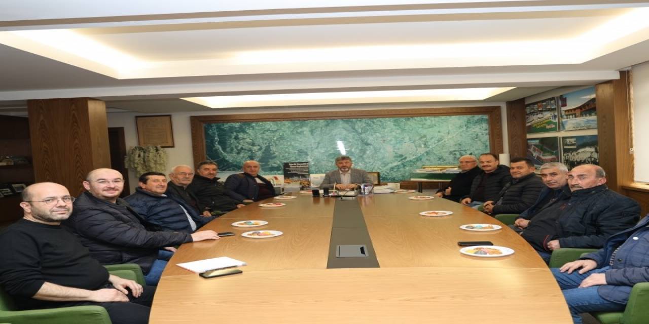 Başkan Akçadurak, Mahalle Muhtarları İle Bir Araya Geldi