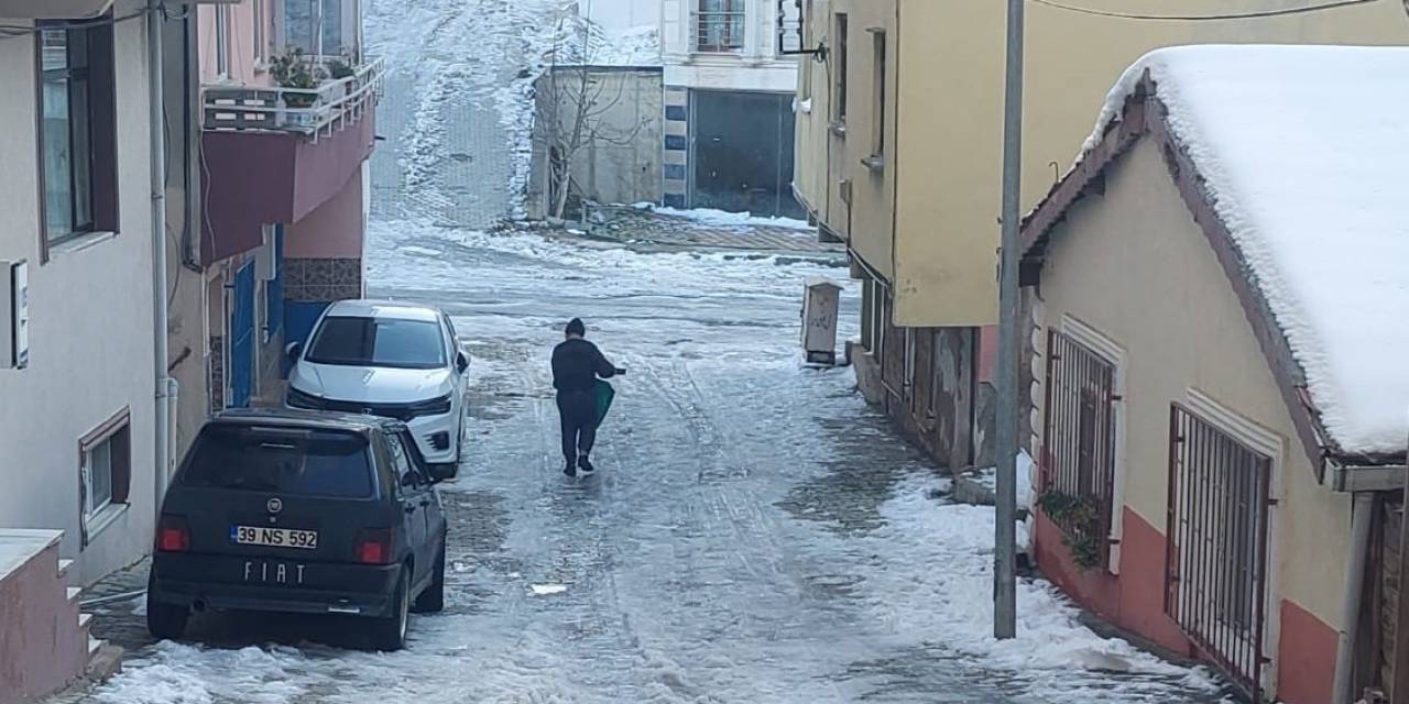 Sürücülerin Zorlu Maratonu: Yollar Adeta Buz Pistine Döndü