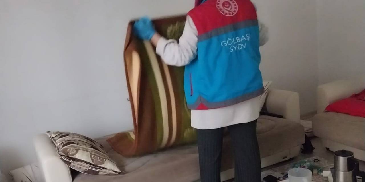 Yaşlı, Engelli Ve Kronik Hastaların Ev Temizliği Yapılıyor