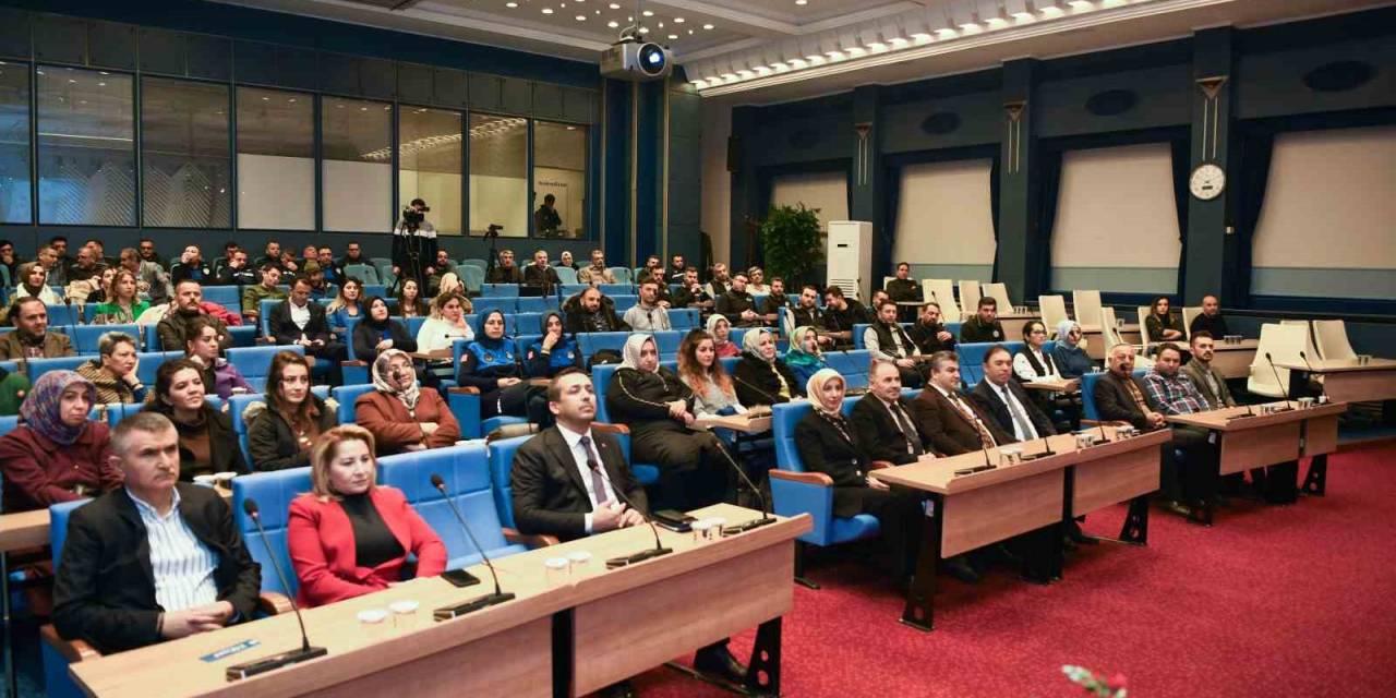 Kayseri Kariyer Konferansları Sürüyor