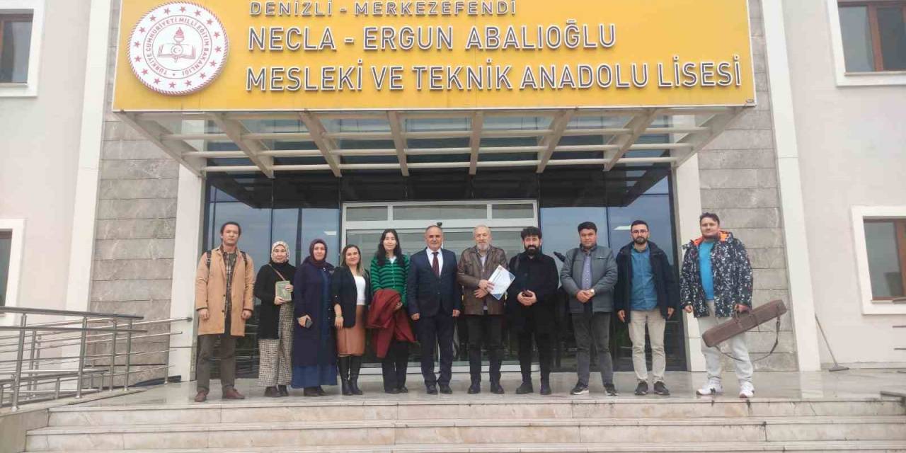 Türk Dünyasındaki Değişik Kültürler Meslek Lisesi Öğrencilerine Tanıtıldı