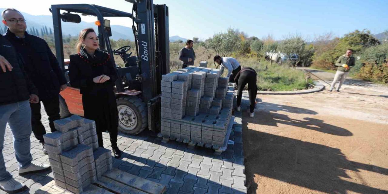 Başkan Sengel: "Kenti Nakış Nakış İşlemek Önemli Bir Meziyet"