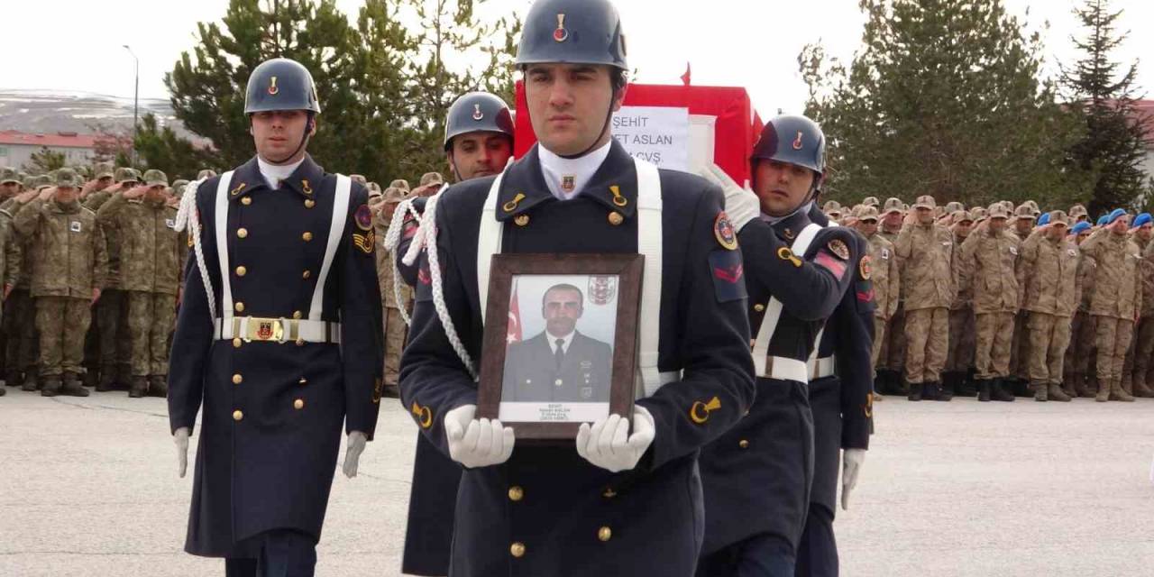 Pençe-kilit Şehidi Memleketine Uğurlandı