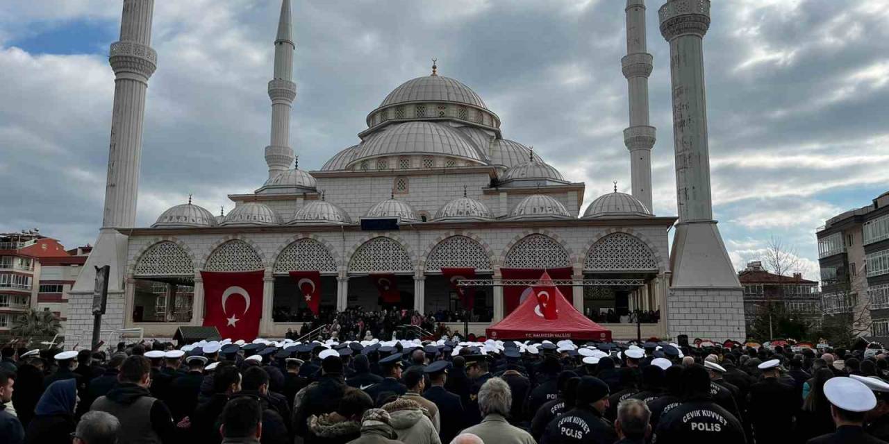 Erdek, Denizci Şehidine Ağladı