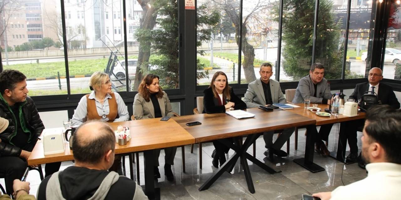 Vali Arslan, Gazetecilerle Bir Araya Geldi