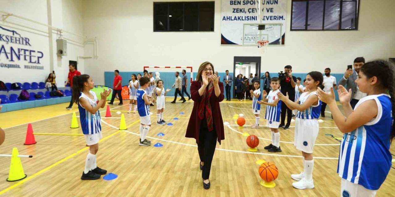Gaziantep’in Sporcu Sayısı Artıyor, Kupa Ve Madalyaları Çoğalıyor