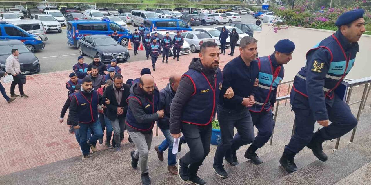 Buzağı Satıcılarına Dehşeti Yaşatmışlardı, 6 Kişi Tutuklandı