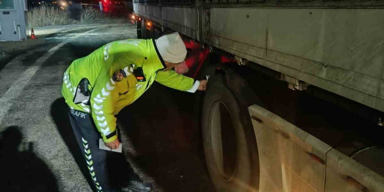 Ağrı’da Kış Lastiği Denetimi Yapıldı