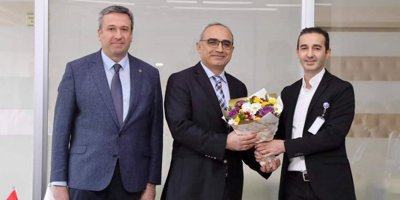 Erü Tıp Fakültesi Hastaneleri Başhekimliğinde Devir Teslim Töreni