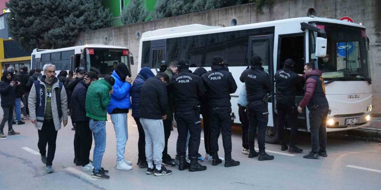 Depremzedeleri De Dolandıran, 7 Milyonluk Vurgunda 33 Kişi Tutuklandı