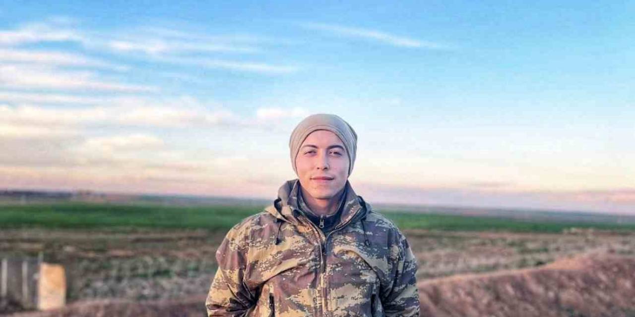 Niğdeli Şehidin Asker Eğlencesi Görüntüleri Yürek Burktu