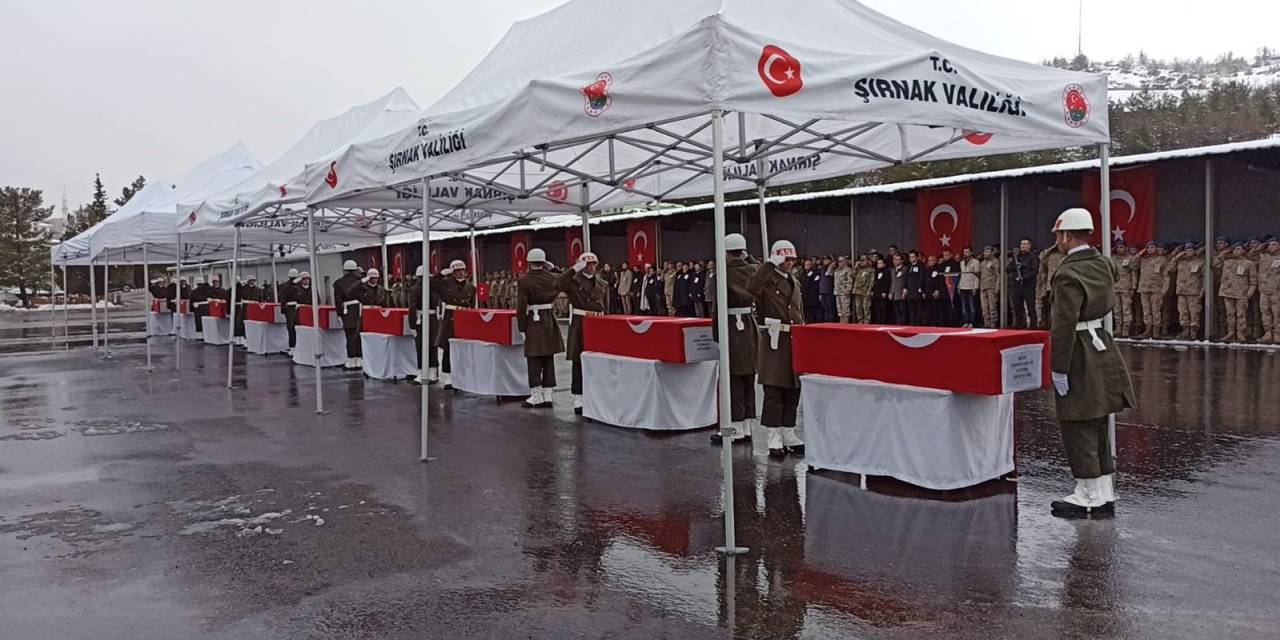 Pençe-kilit Şehitleri Memleketlerine Uğurlandı