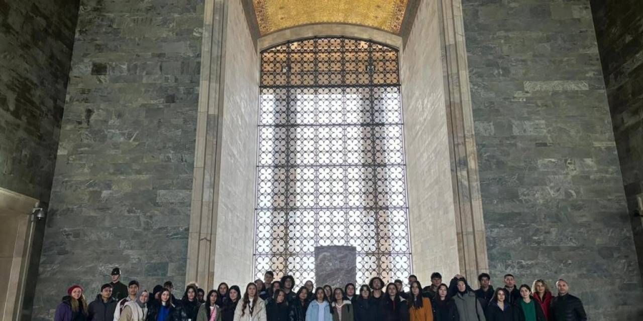 Beylikovalı Öğrenciler Ankara’yı Ziyaret Ediyor