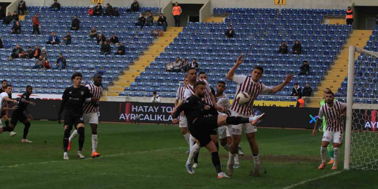 Trendyol Süper Lig: Hatayspor: 0 - Pendikspor: 0 (İlk Yarı)