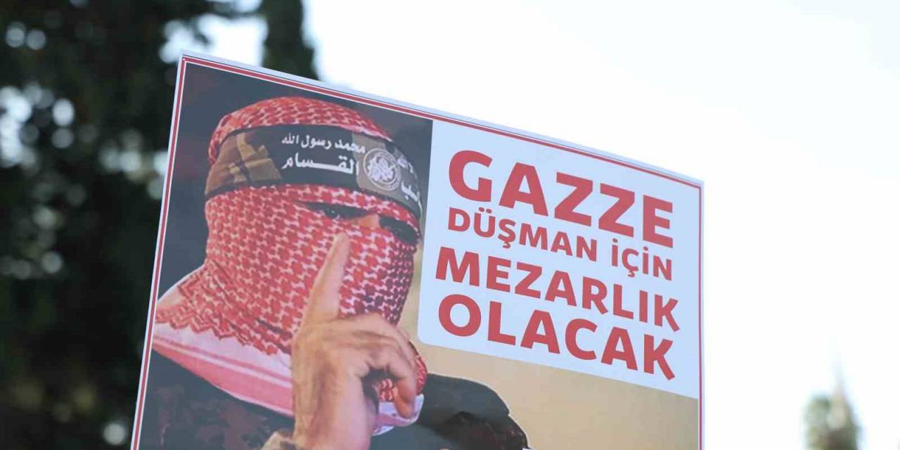 Adana’da Şehitler Ve Filistin İçin Yürüyüş Düzenlendi