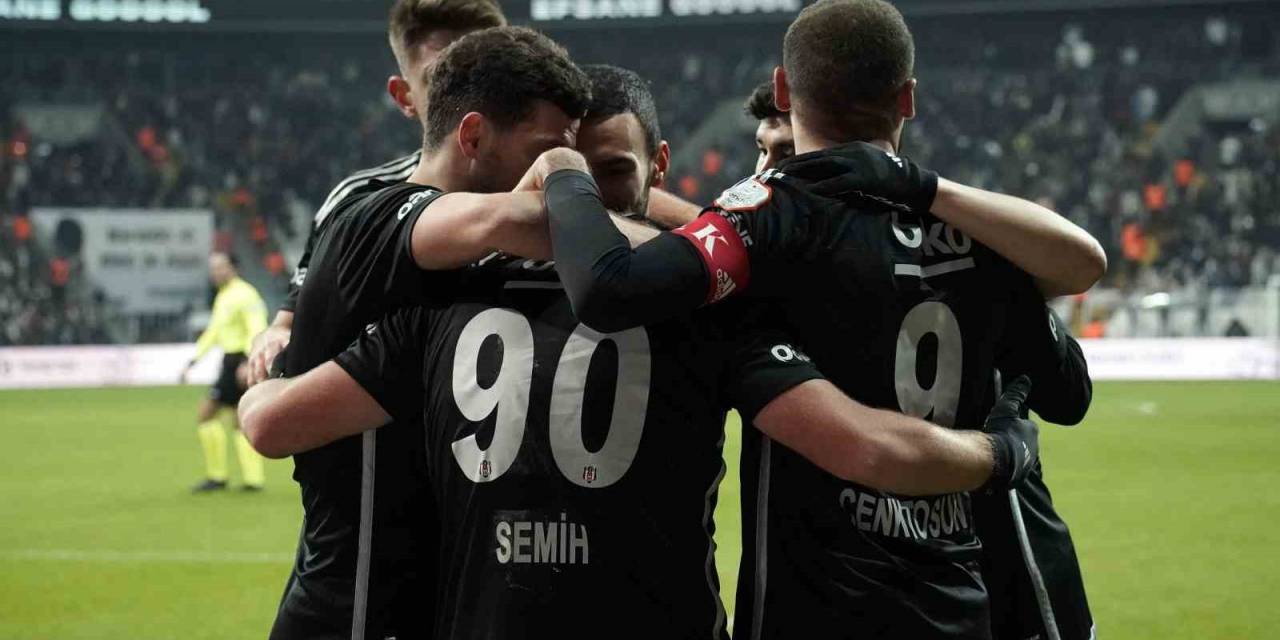 Trendyol Süper Lig: Beşiktaş: 3 - Fatih Karagümrük: 0 (Maç Sonucu)