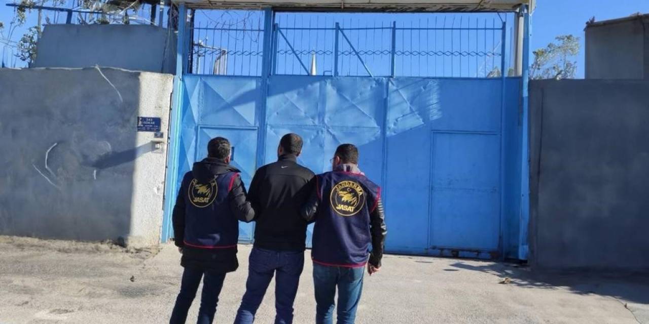 Mersin’de Aranan Şahıslar Yakalandı 20’si Tutuklandı