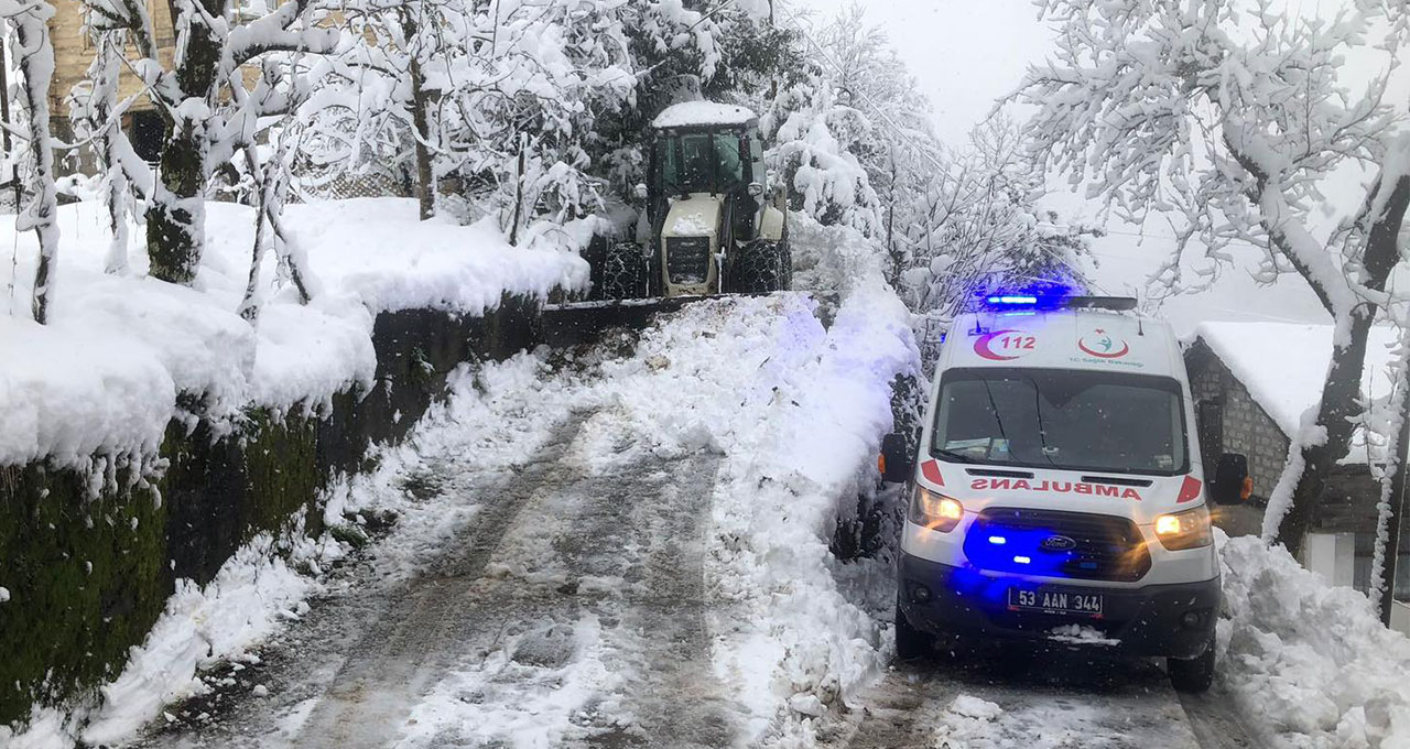 Rize'de Kardan Kapanan Köy Yolu Sayısı 79'a Düştü