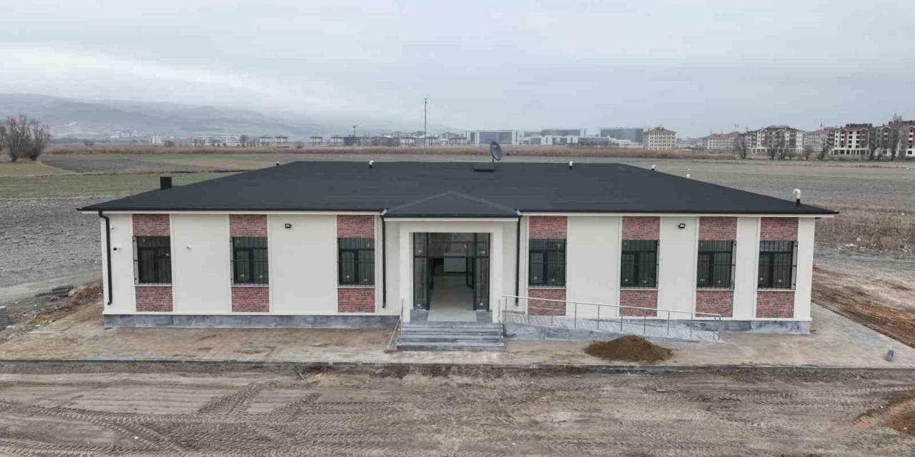 Başkan Büyükkılıç, Şeker Aile Sağlığı Merkezi’ni İnceledi