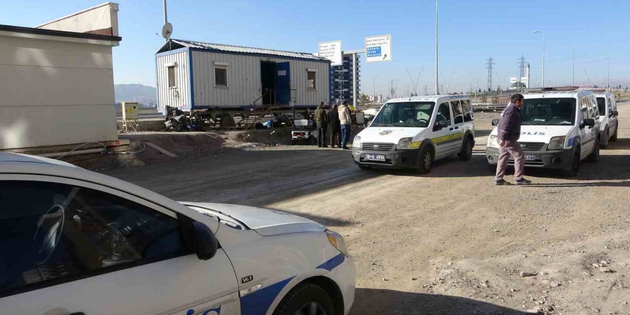 İnşaat Bekçisi Kulübede Ölü Bulundu