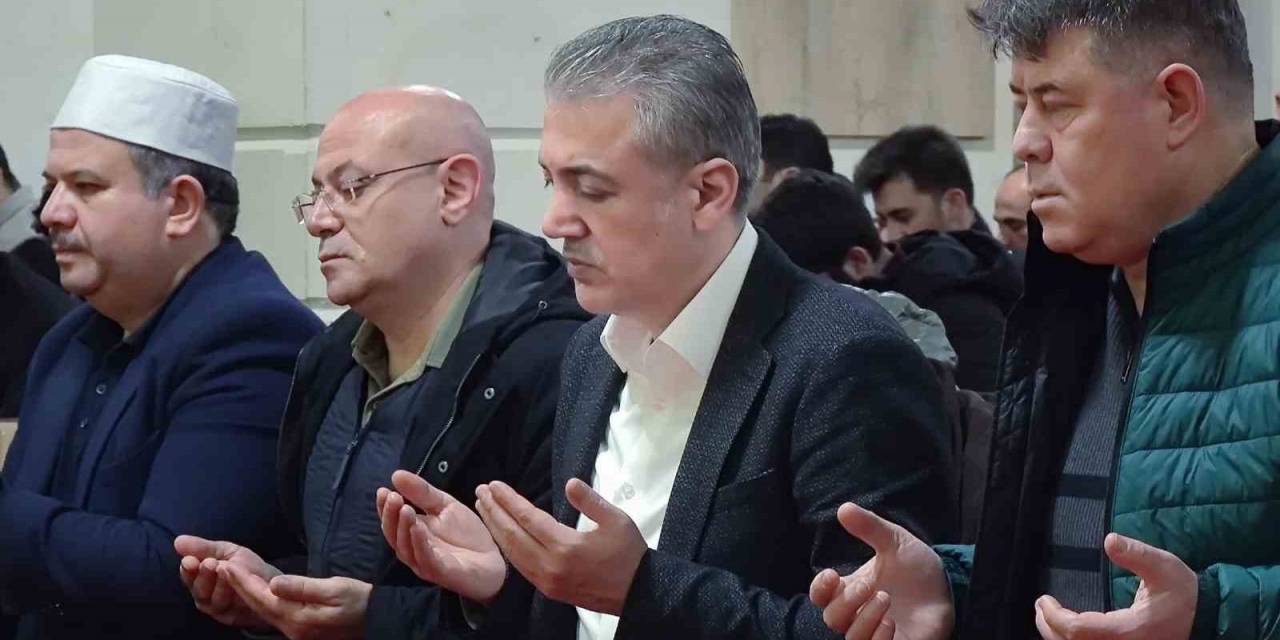 Mardin’de Şehitler İçin Sabah Namazı Sonrası Dua Programı