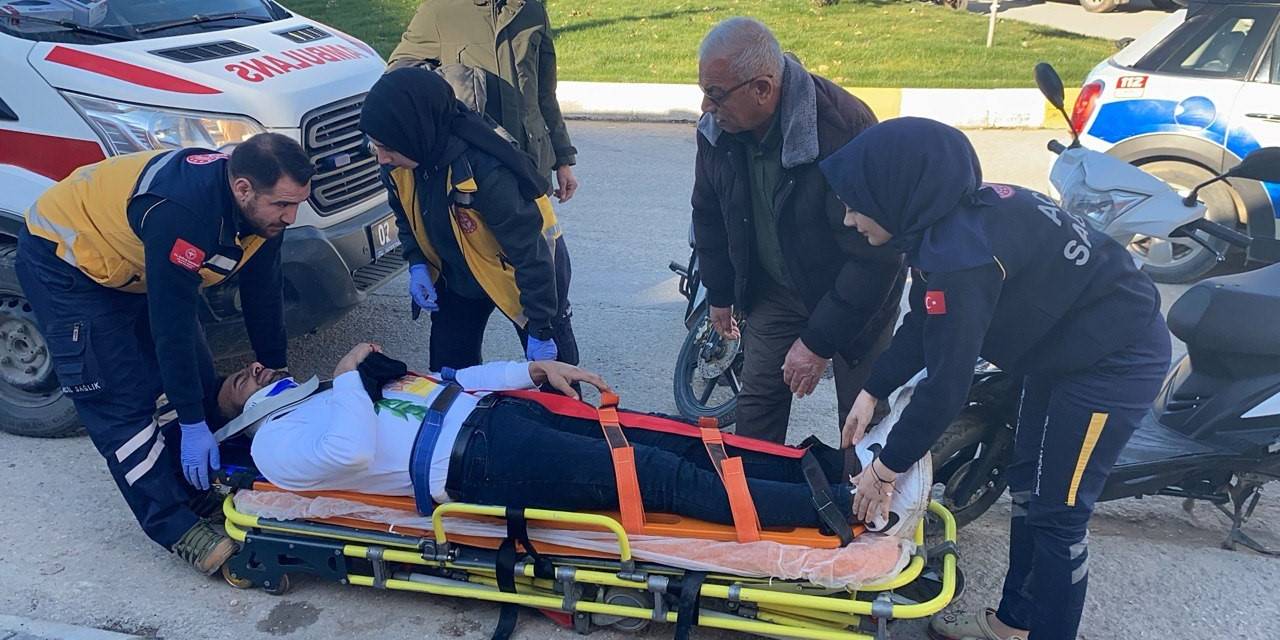 Otomobil İle Motosiklet Çarpıştı: 1 Yaralı