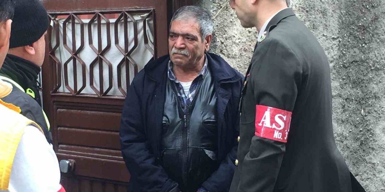 Oğlunun Şehit Haberini Aldığı Sıradaki Bakışlarıyla Hafızalara Kazınan Baba Hayatını Kaybetti