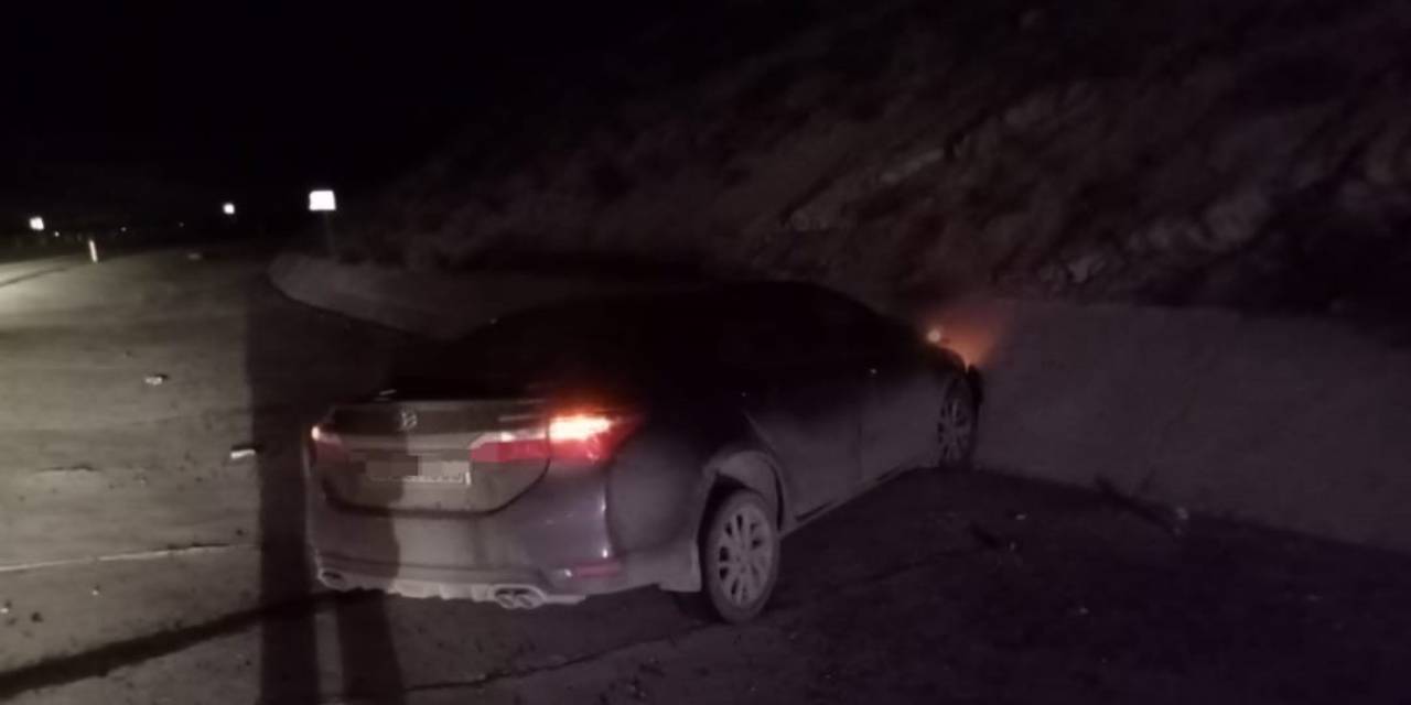 Kontrolden Çıkan Otomobil Bariyerlere Çarptı: 1 Yaralı